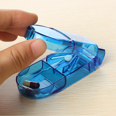 Pilulier Coupe comprimés de poche - coupe pilules rectangle 3 coloris - Bleu - La Boutique Des Infirmières