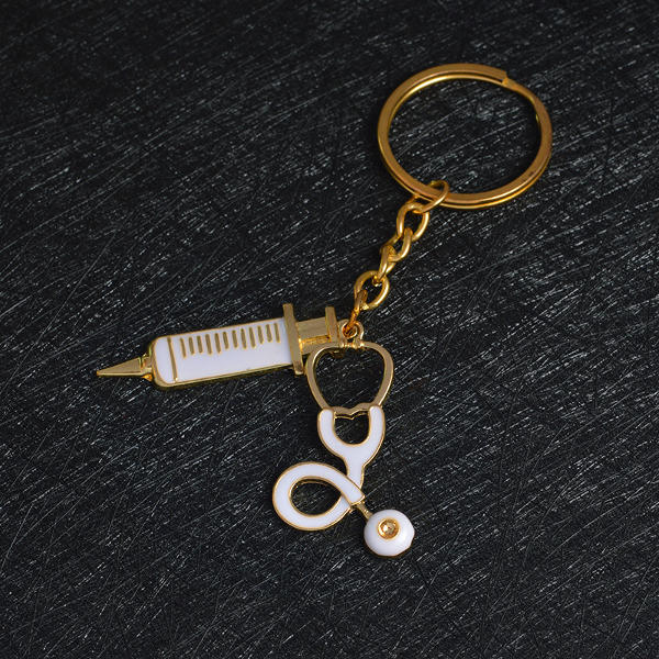 Porte-clés en forme de seringue et de stéthoscope pour infirmières et aide-soignantes
