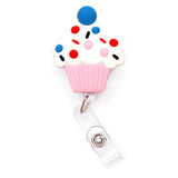 Porte-badge rétractable "Cupcake" pour blouse infirmière
